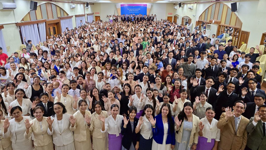 The Church of God observed the ‘New Covenant Passover,’ Praying for the ...
